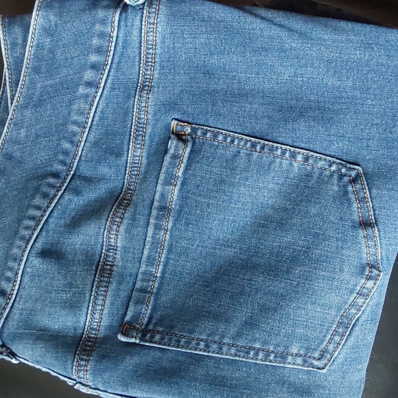 torrid Denim - Torrid Crop Jegging Super Soft Size 22 Denim Jeans